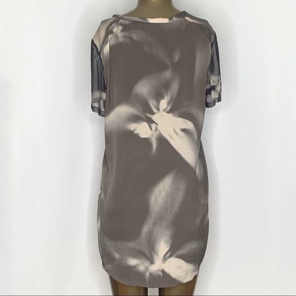 3.1 Phillip Lim Silk Top Gray Printed Short sleeve lightweight abstract size 4 - Picture 4 of 10